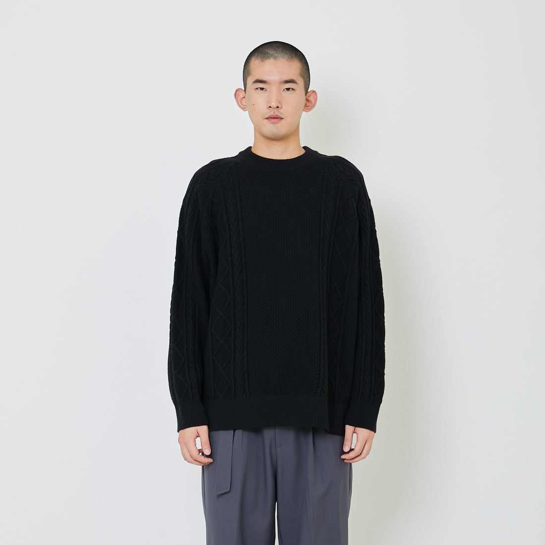 Men Oversized Cable Knit Sweater - Black - SM2405091B
