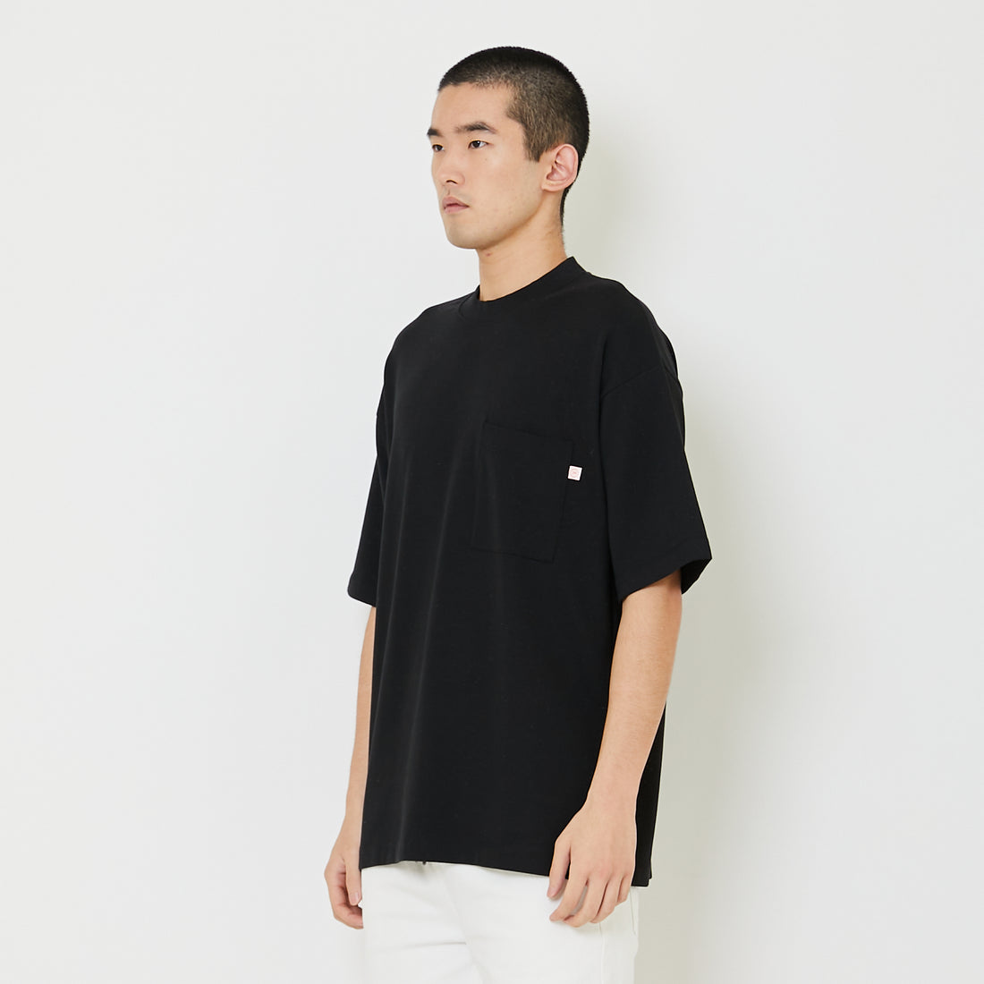 Men Essential Oversized Pocket Tee - SM2407114