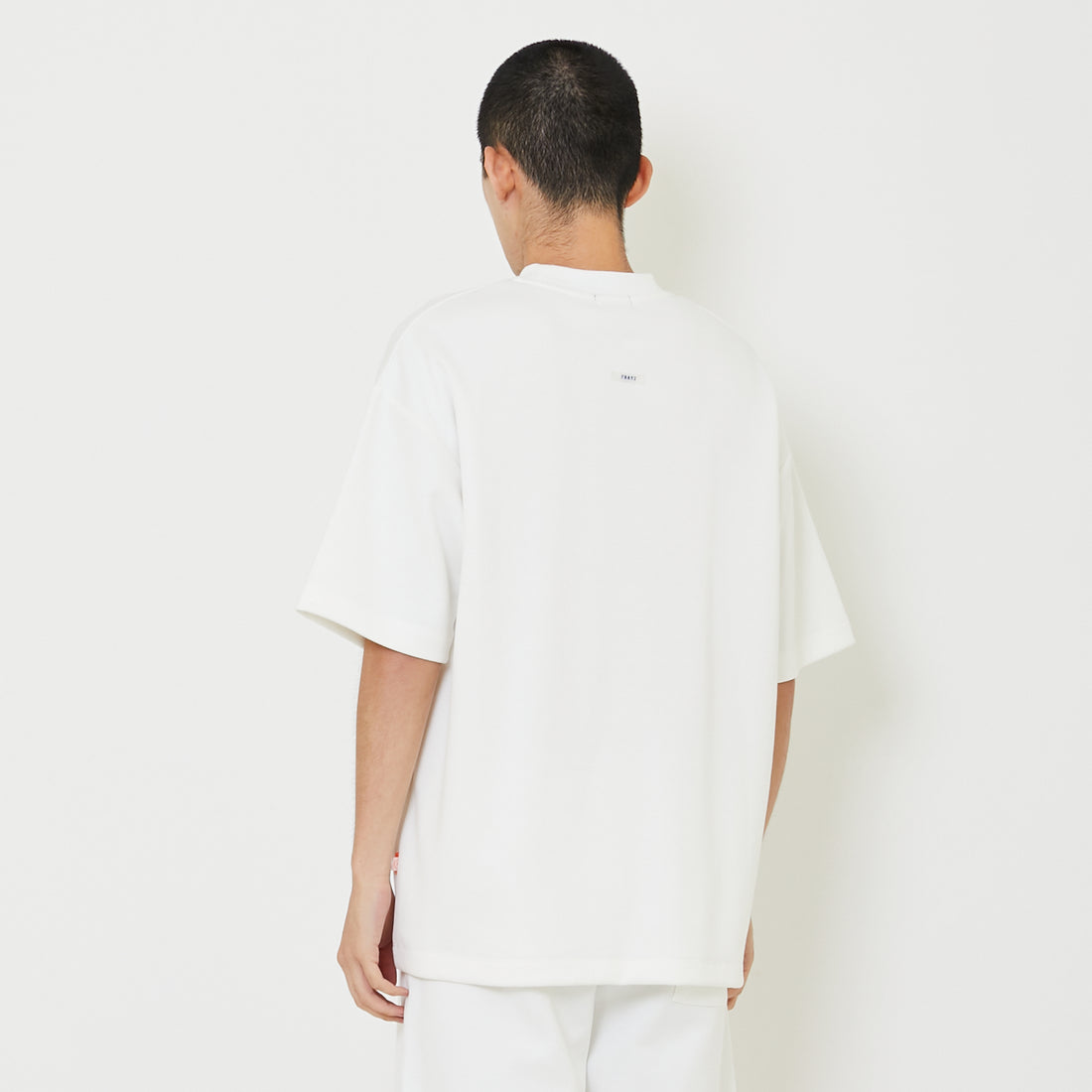 Men Printed Oversized Tee - Off White - SM2407117A