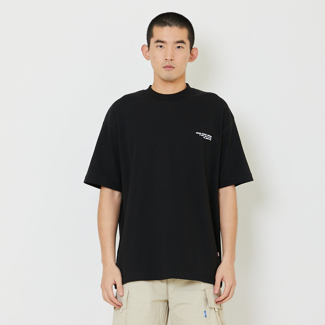 Men Printed Oversized Tee - Black - SM2408134D