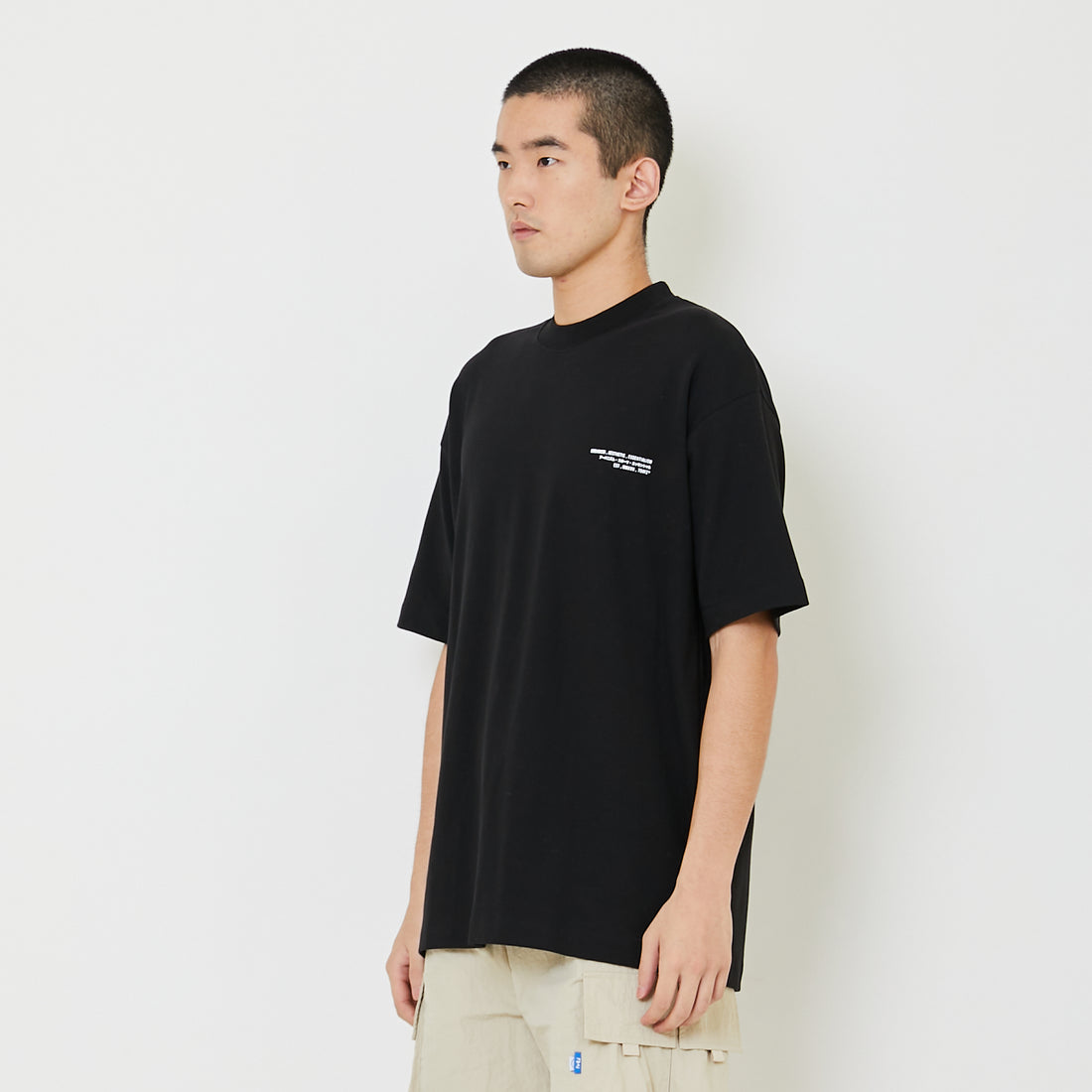 Men Printed Oversized Tee - Black - SM2408134D