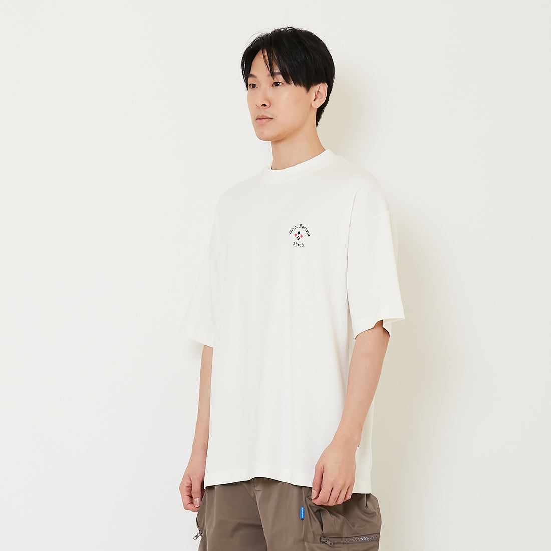 Men Printed Oversized Tee - Off White - SM2412268A