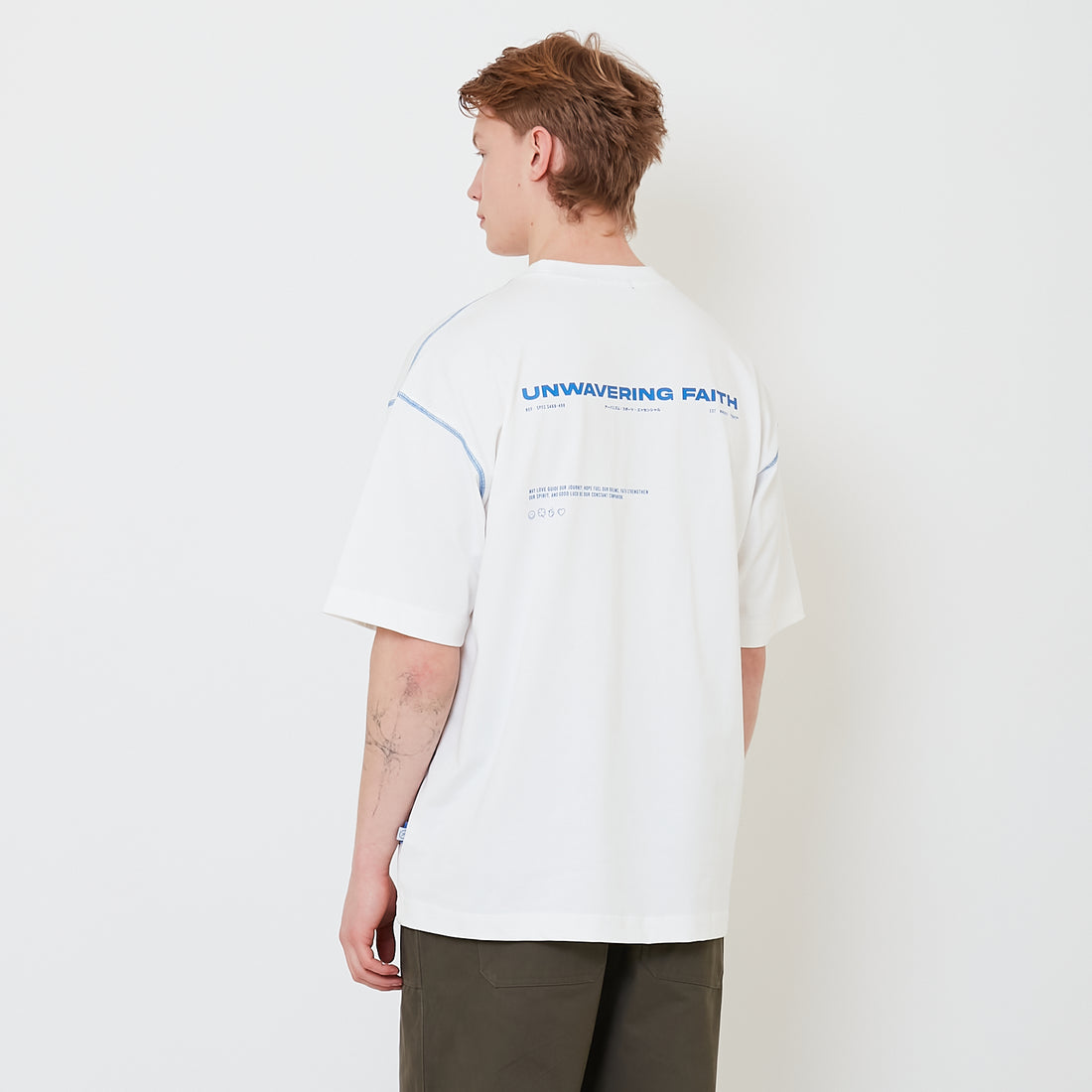 Men Printed Oversized Tee - Off White - SM2503053A