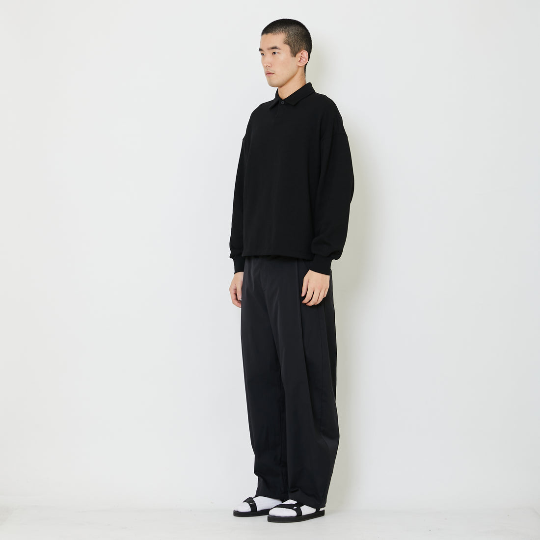 Adult Genderless Cropped Polo Sweater - Black - SU2408002D