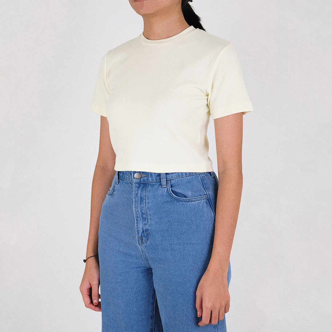 Women Essential Cropped Top - SW2301001