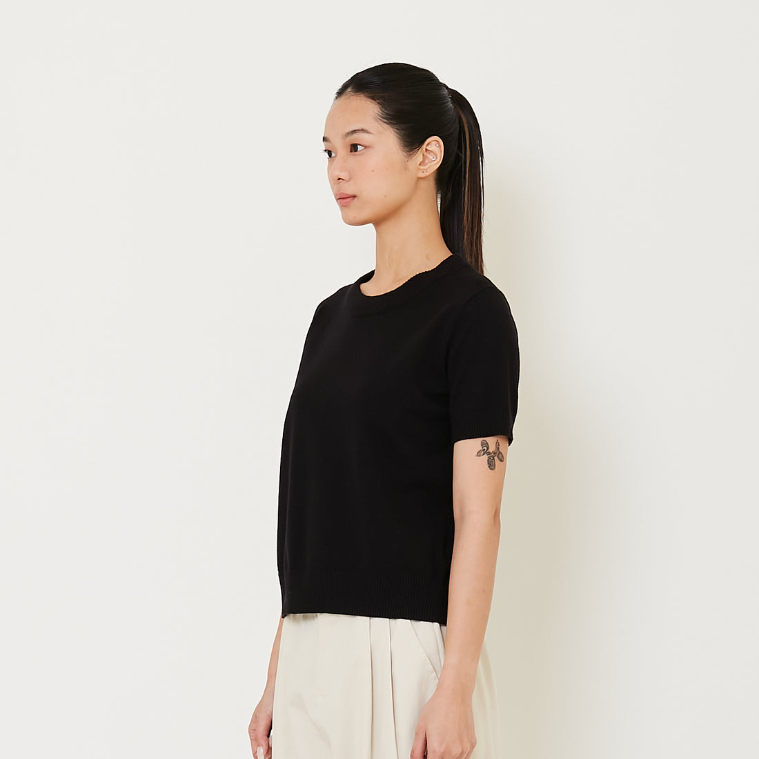 Women Knit Top - Black - SW2412222D